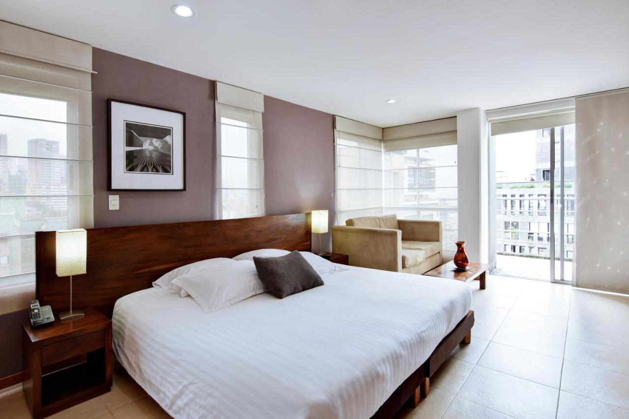 Cyan Suites Poblado By Mde Bnb Medellín Exteriér fotografie