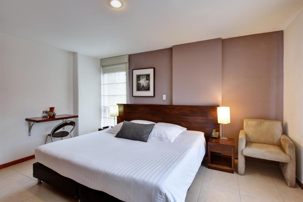 Cyan Suites Poblado By Mde Bnb Medellín Exteriér fotografie