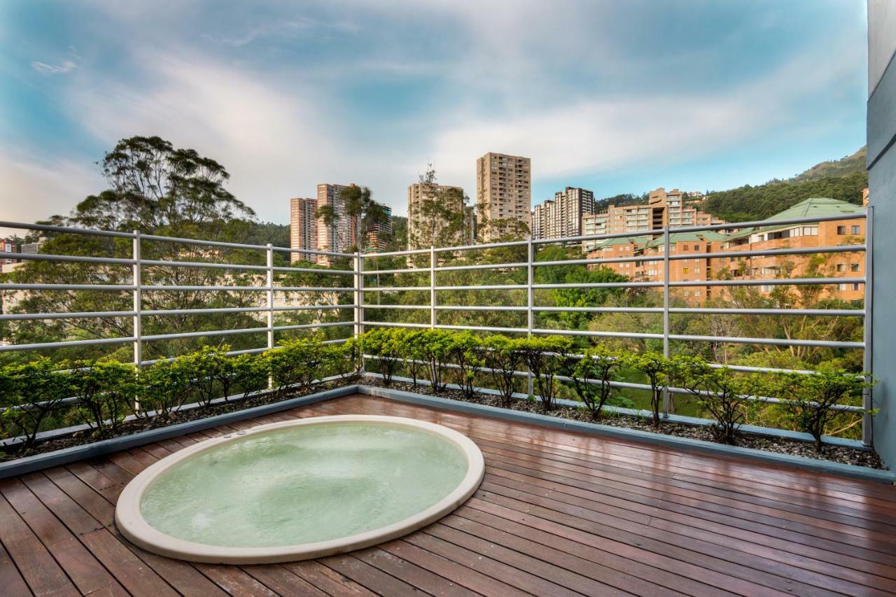 Cyan Suites Poblado By Mde Bnb Medellín Exteriér fotografie